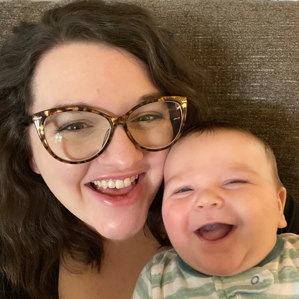 Meet your Posher, Emily